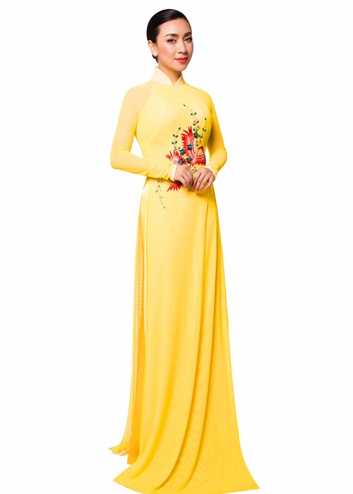 Y Phung khoe ve dep bat chap thoi gian voi ao dai-Hinh-8